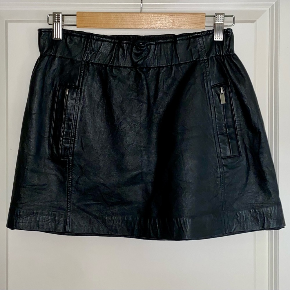Aqua Genuine Leather Mini Skirt, Black, size MEDIUM